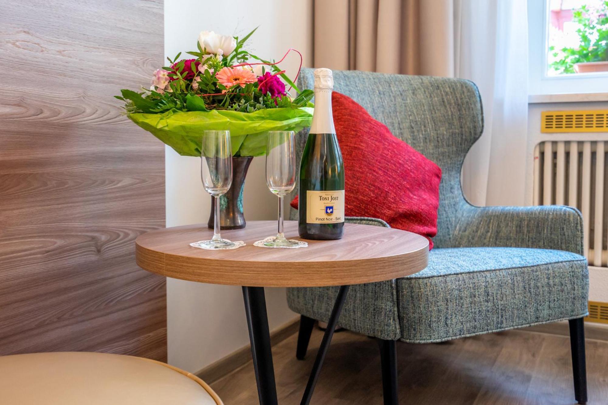 Hotel Am Markt Бахарах Экстерьер фото