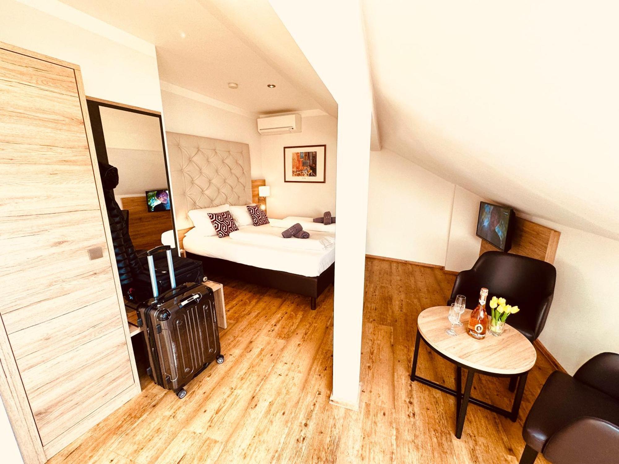 Hotel Am Markt Бахарах Экстерьер фото